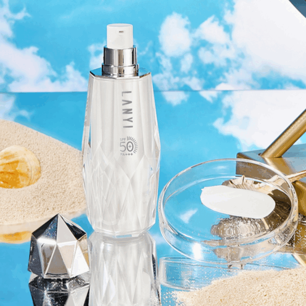 美白日焼け止めSPF50+ PA+++、保湿と透明感、物理的な美白、保湿と日焼け止めの二重効果 - 画像 (5)